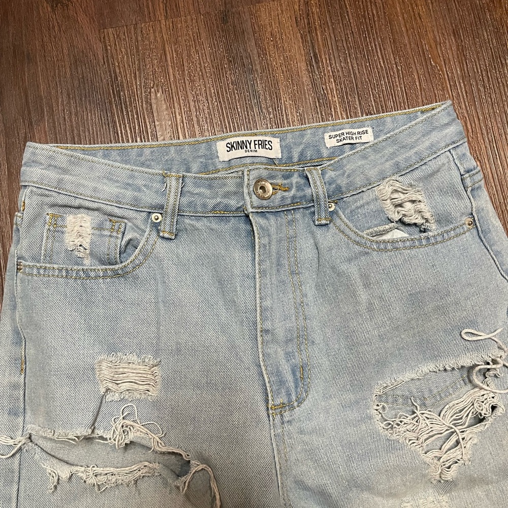 Skinny Fries Super High Rise Skater Fit Distressed Jeans - Picture 4 of 11